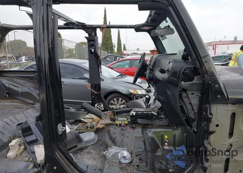 2012 Jeep Wrangler Unlimited Sport from USA, damaged, VIN 1C4BJWDG2CL224910